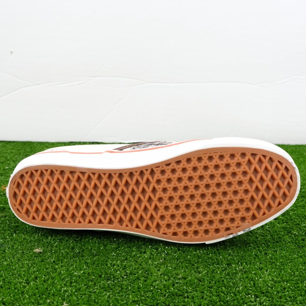 JAVIER CALLEJA x VANS VAULT OG Classic Slip-On LX Men's Sneakers Beige US 12 NEW - Picture 4 of 7